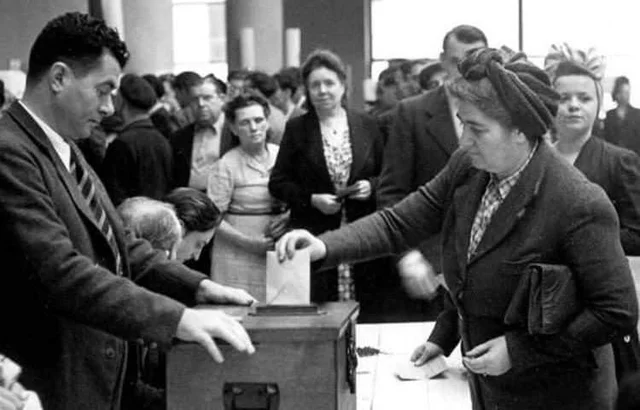In Inghilterra è introdotto il suffragio universale maschile