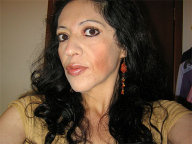 Nace la escritora mexicana Eve Gil