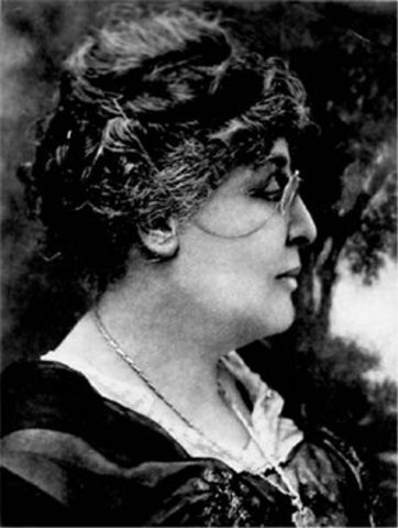 washington marries his first wife