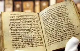 Escribe su primera obra