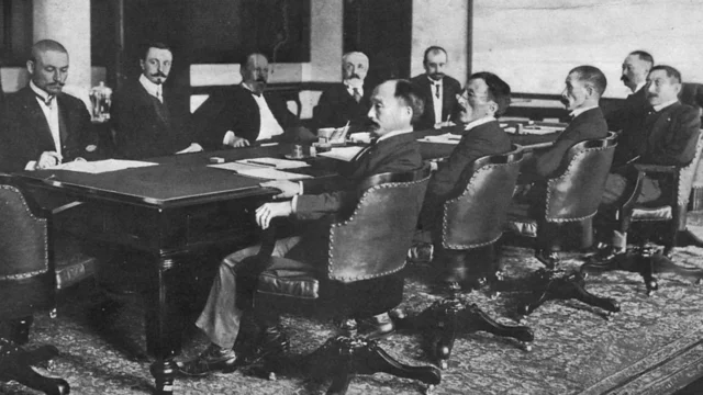SE FORMA EL CUARTO ACUERDO  RUSO-JAPONES PARA  CONTRARRESTAR EL DOMINIO DE ESTADOS UNIDOS SOBRE CHINA