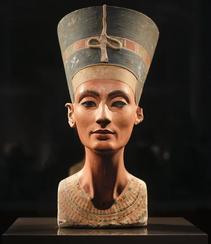 Kuninganna Nofretete skulptuur