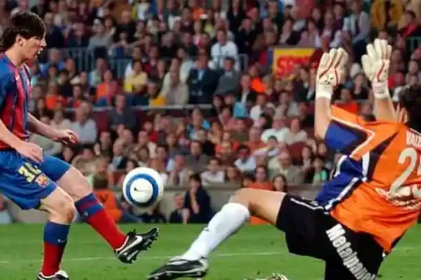 Firts goal with F.C Barcelona