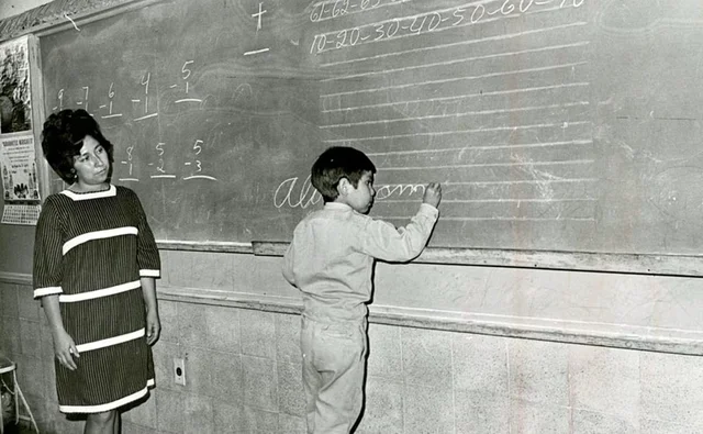 Fundación de la secretaria de Educación Pública.