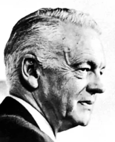 Robert Hutchins (1899-1977)