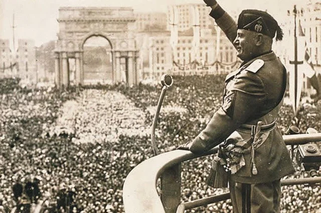 Expansión de la política exterior de Mussolini