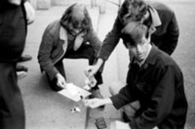 1500 Draft Cards Burned