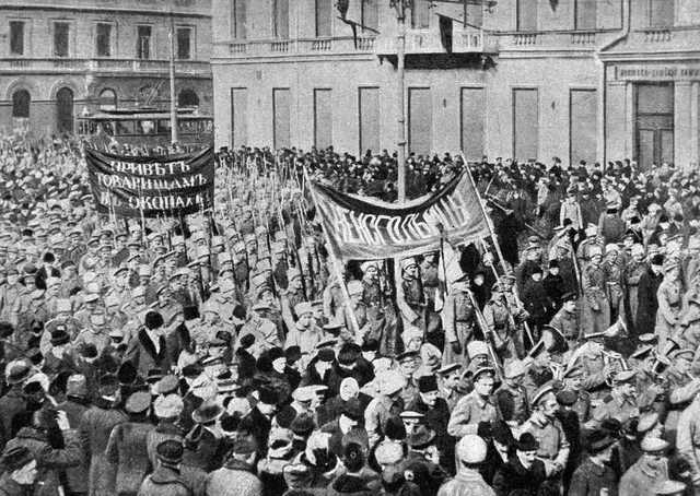 Punto de inflexión: Estallido de la Revolución Rusa > y entrada en la guerra de Estados Unidos