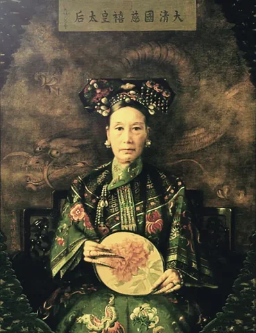 Emperatriz Viuda Cixi ( China )