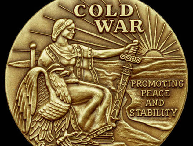 U.S. and Russia sign formal end to the Cold War