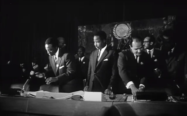 Fundación de la Organización para la Unidad Africana (OUA)