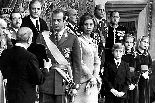 LA TRANSICIÓN ESPAÑOLA 1975