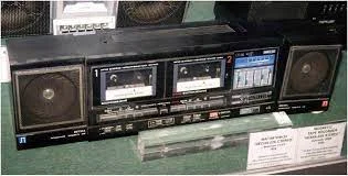 Kassettmagnetofon kõne salvestamiseks