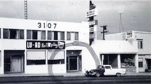 1966 first retail store for Nike