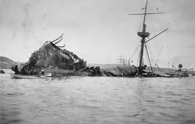 Hundimiento del acorazado Maine en el puerto de La Habana