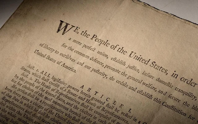 ΜΟΝΤΕΣΚΙΕ: ΕΠΙΔΡΑΣΗ ΣΤΑ ΒΑΣΙΚΑ ΑΡΘΡΑ ΤΟΥ ΑΜΕΡΙΚΑΝΙΚΟΥ ΣΥΝΤΑΓΜΑΤΟΣ