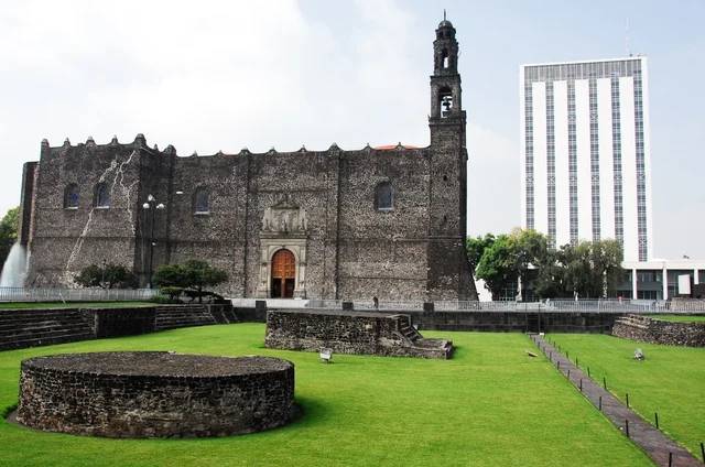 Plaza de las Tres Culturas en Tlatelolco