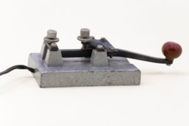 Η ευεύρεση του ραδιοφώνου