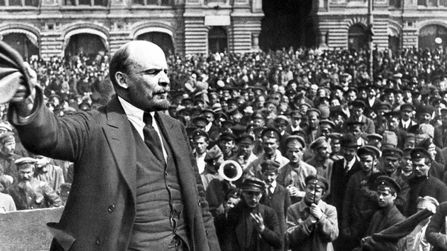 Lenin returns to Russia