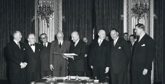 Firma del Tratado de Paris