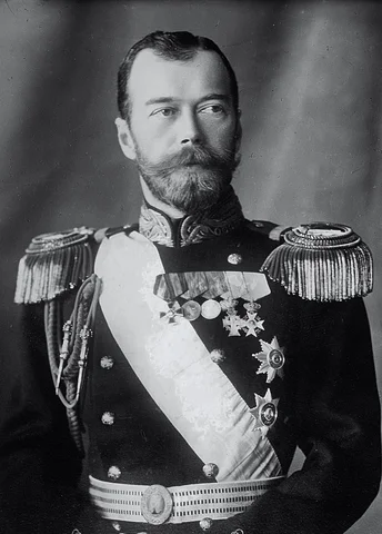 Tsar Nicolas II Takes Military Control