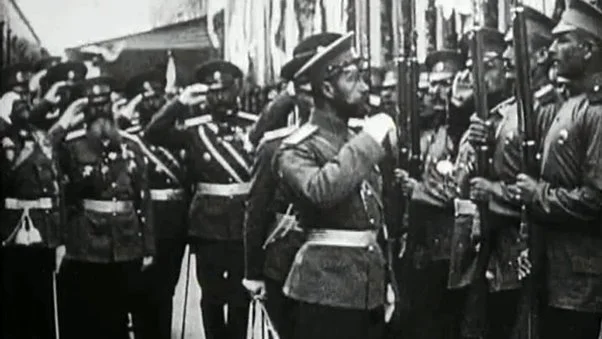 Tsar Nicholas II take sole control of military operations