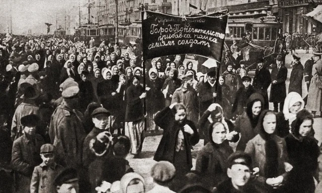 International women's day march in Petrograd
