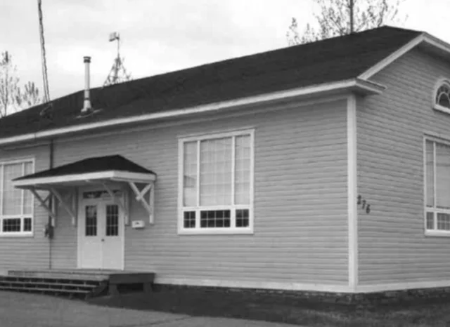 Ouverture de la première école à caraquet