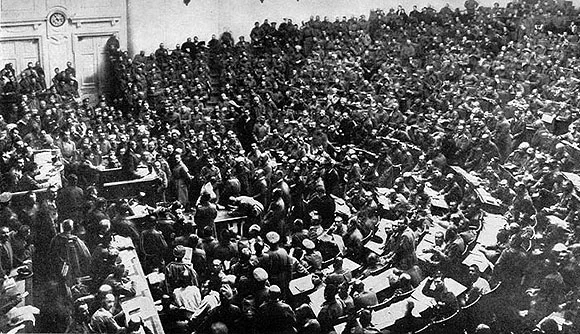 Constituent Assembly meets and is disbanded