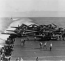 La Batalla de Midway comienza.