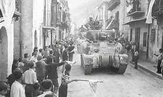 Los Aliados invaden Sicilia.