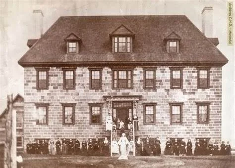 Ouverture de la première école a Caraquet