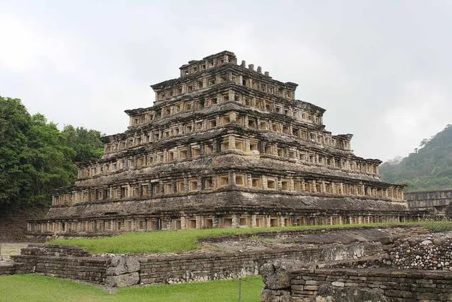 800 CE