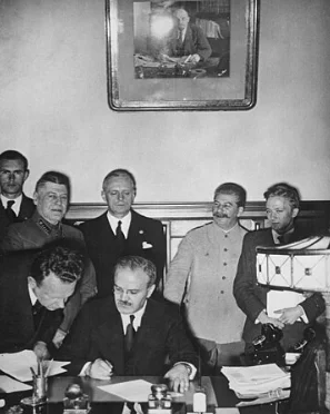 Tractat Ribentrop-Molotov (pacte germano-soviètic)