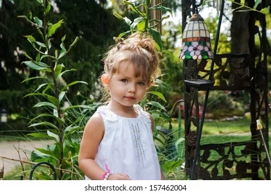 Molly's Infancy: Stage #1 Basic Trust vs Mistrust