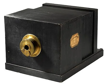 The Giroux daguerreotype camera