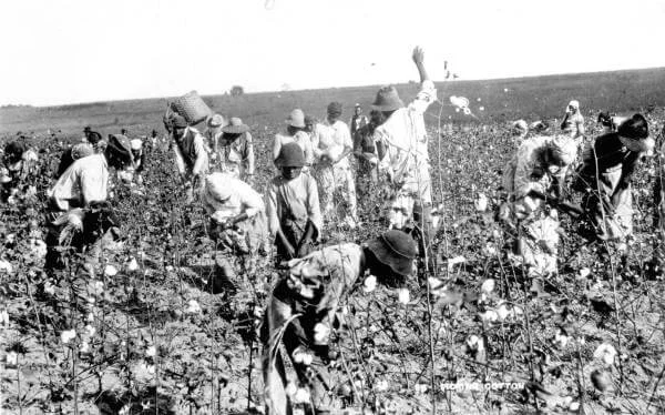 African slaves singing