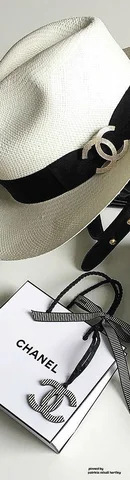 Beginnings in the world of fashion