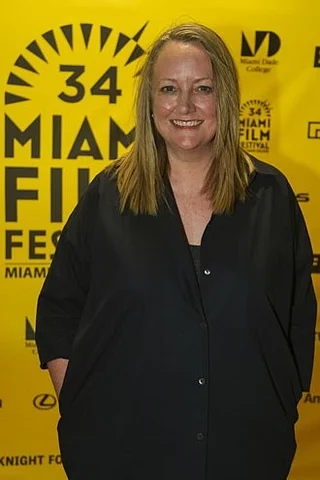 🍼 Nace Susan Johnson en Phoenix, EEUU