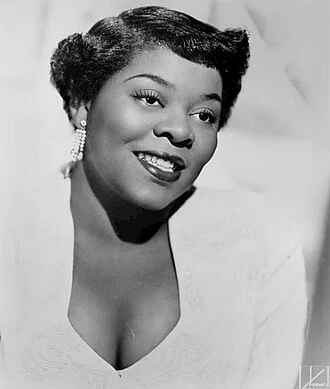 🍼 Nace Ruth Lee Jones "Dinah Washington" en Tuscaloosa, EEUU