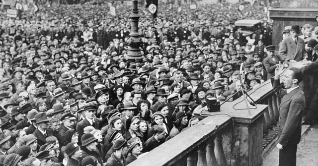 ABSOLUTO DEL APOYO A HITLER