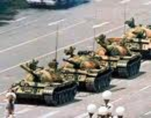 A standoff between Soviet and American tanks in Berlin, Germany heightens Cold War tensions.