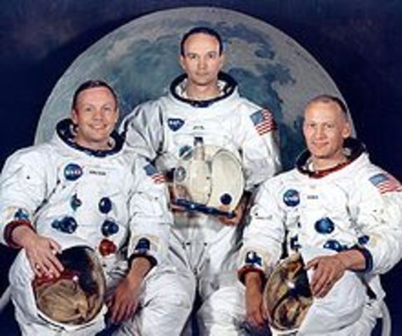 a grup of peple that has been to space