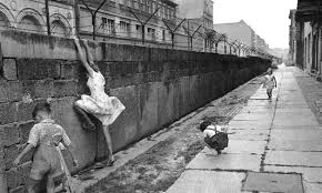 Berlin Wall Goes Up