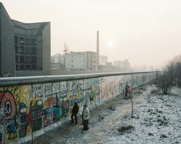 Fall of Berlin Wall -- Iron Curtain