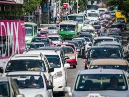 Creciemiento en el uso de autos en la Ciudad de México Social