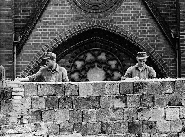 The Construction of the Berlin Wall