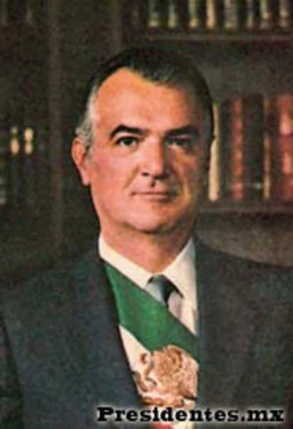 MIGUEL DE LA MADRID HURTADO  (1982-1988) - Abogado y político.