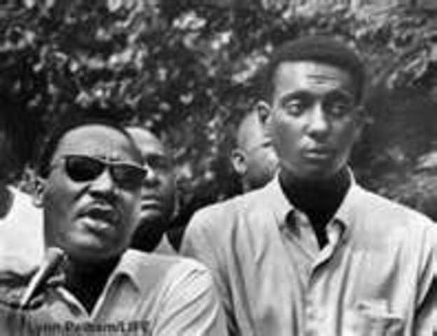 Carmichael joins MLK Jr. in NY to share their views on the Vietnam War