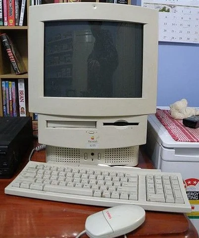 Macintosh LC 575